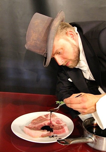 Chris Lippke ist seit Jahren Rotisseur, Grillardin und Poissonnier im Tropeano Di-Vino 